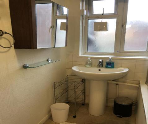 Lovely One Bed Apartment To Rent Лондон Экстерьер фото
